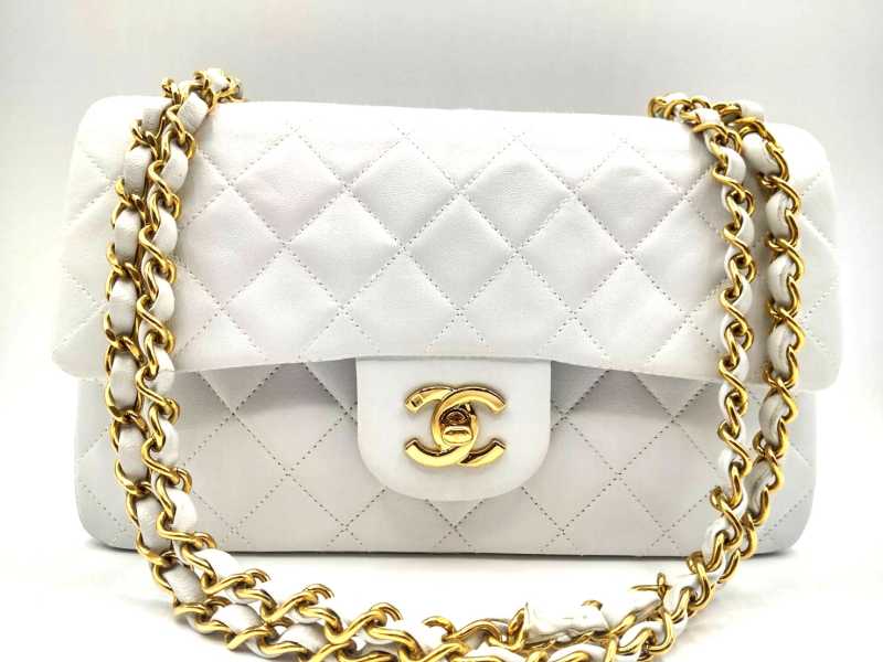 シャネル買取　マトラッセ23